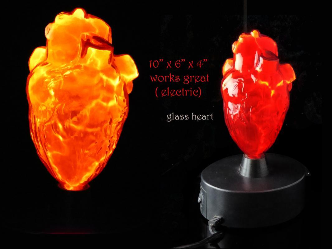Vintage Light Up glass Heart lamp - science model - Anatomical Medical art - 10