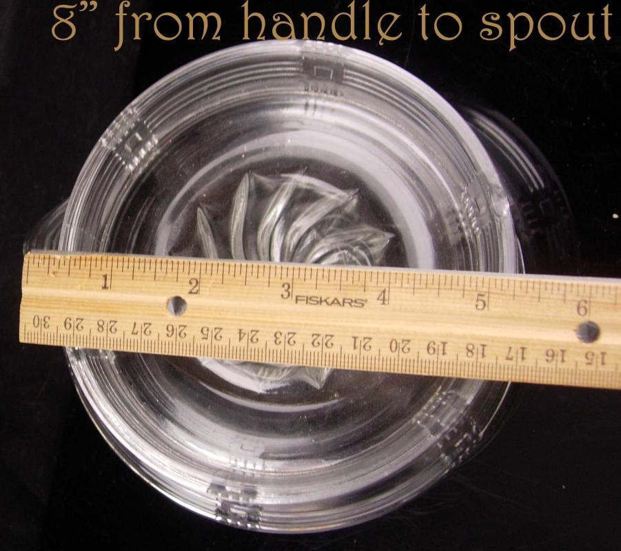 Vintage Depression Glass Juicer - Basket weave pattern- clear lemon reamer with spout