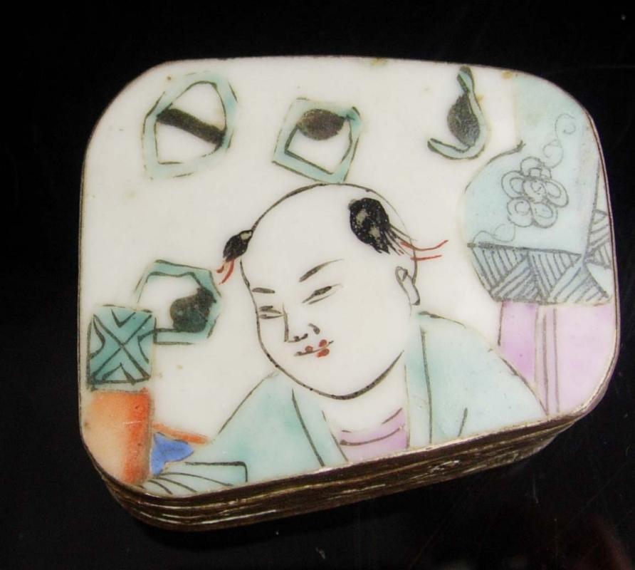 Chinese Enamel Box - Asian trinket - samurai Oriental Ring casket - keepsake jewelry case - Vintage repousse metal