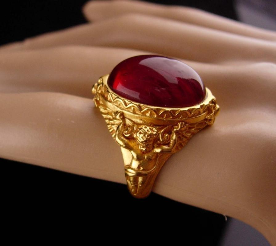 Victorian Cherub Ring - vintage signed estate jewelry - cubid cabochon ring - gothic jewelry - Elizabeth taylor