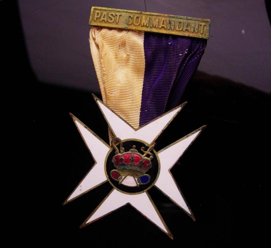 Antique Oddfellow medal - past commandant maltese cross - Jewel Knights Templar Fraternal Enamel masonic ribbon