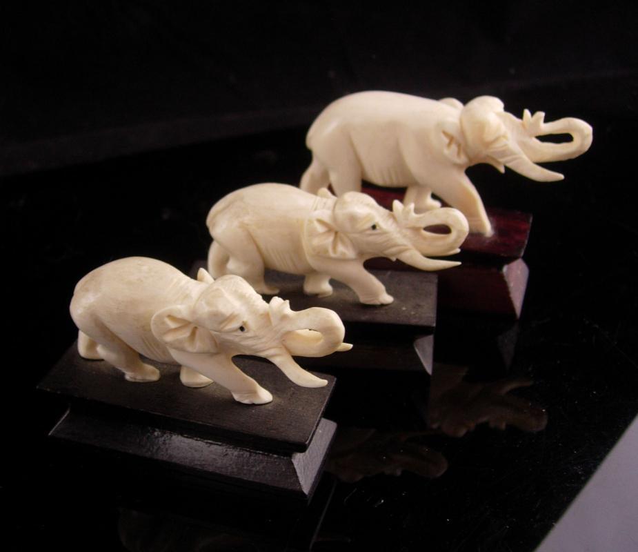Vintage Elephant statues - 3 carved figurals - Good luck gift - miniature animals