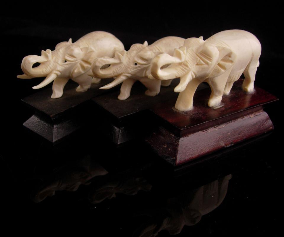 Vintage Elephant statues - 3 carved figurals - Good luck gift - miniature animals