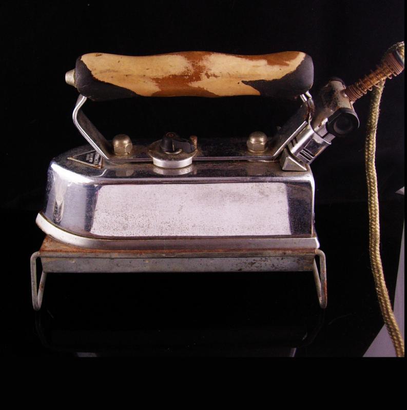 1910 Antique Iron - AMERICAN BEAUTY automatic heater - seamstress tailor gift - dressmaker accessory
