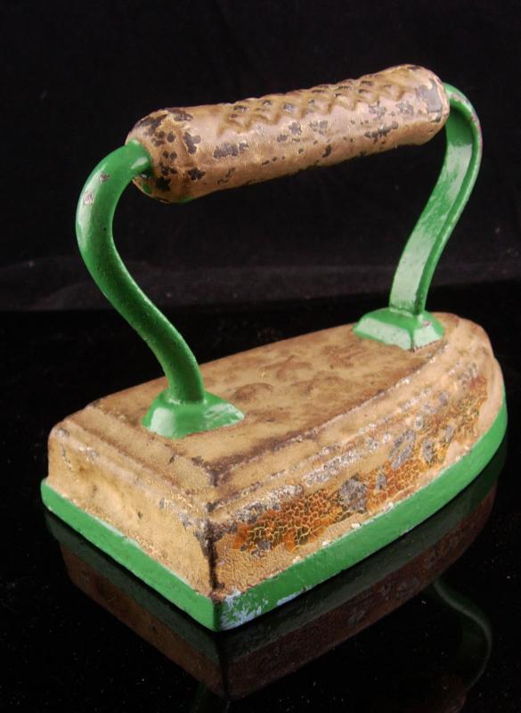 Antique green Sad Iron - cast iron door stop - vintage ironing device - flat iron