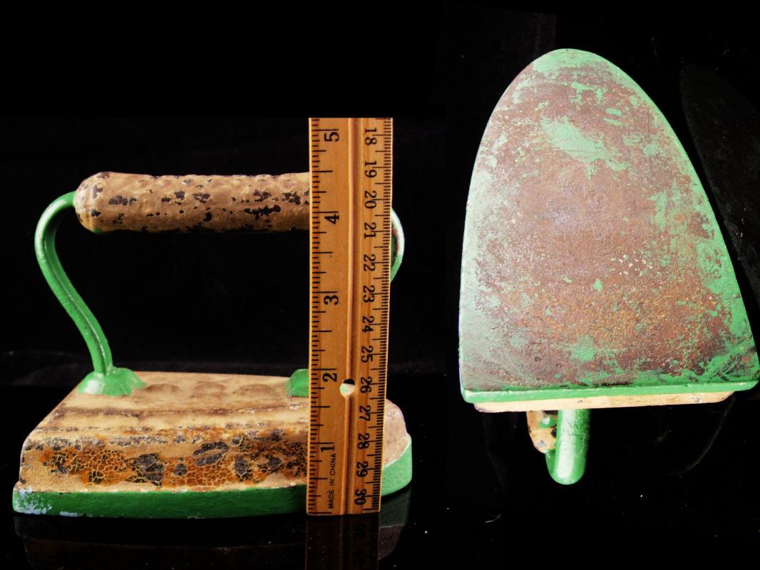 Antique green Sad Iron - cast iron door stop - vintage ironing device - flat iron