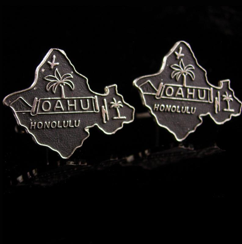 Hawaiian Cufflinks Vintage Oahu set - Hawaii Cuff links - souvenir tourist jewelry - mens unusual gift - honeymoon gift