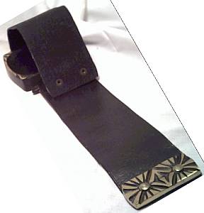 Smoking Item(s)/Armchair Ashtray