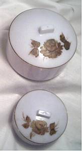 Vanity Item(s)/Pale Blue/Round Plastic Powder/Trinket Boxes