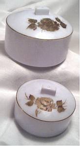 Vanity Item(s)/Pale Blue/Round Plastic Powder/Trinket Boxes