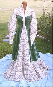 Clothing/C.1970's GunneSax Cream&Green Velvet