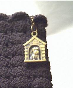 Purse/Black Crocheted Clutch W/Plastic Dog House Pull