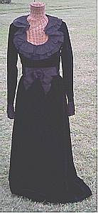 Clothing/C.1970 Black Velvet Evening Gown/Roger