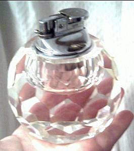 Smoking Items/Faceted/Round Glass Table Lighter