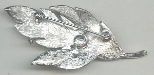 Brooch/Silvertoned Floral Spray W/