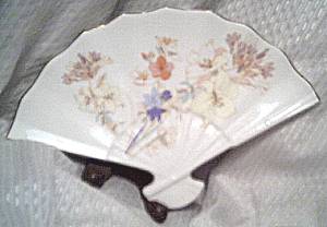 Porcelain/Fan Shaped Vanity Dish/Tray