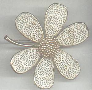 Brooch/Designer/Pastelli/Floral GT W/White Enamaling