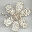 Brooch/Designer/Pastelli/Floral GT W/White Enamaling