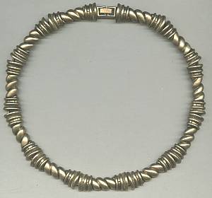 Necklace/Choker/C.1970 Heavy Goldtone Link