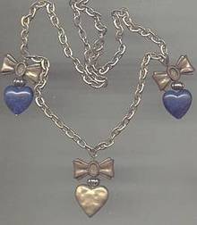 Necklace/Contemporary/Chain With Three Heart Charms