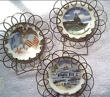 Collectibles/3 Miniature Souvenir Plates In Wire Frames