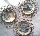 Collectibles/3 Miniature Souvenir Plates In Wire Frames