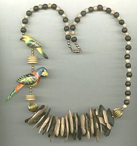 Necklace/Island Style Dyed Wood Beads W/Parrots