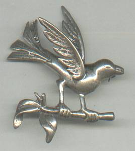 Brooch/Unsigned Sterling Bird Figural