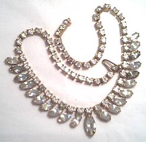 Necklace/Unsigned 1950's Fringe Style Rhinestone
