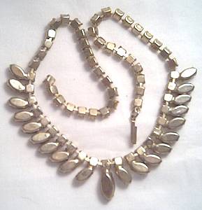 Necklace/Unsigned 1950's Fringe Style Rhinestone