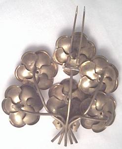 Fur Clip/1930's Huge Floral W/Huge Cleasr R/S