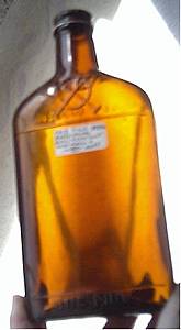 Bottle(s)/One Pint Size Amber Bottle W/Insiced Horn&Crop Detail
