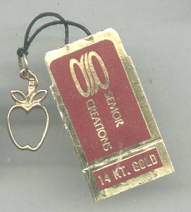 Charm(s)14 KT Semor Creations Apple