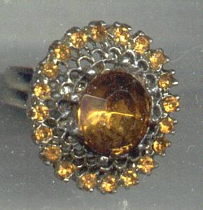 Ring/Fashion Topaz Colored Rhinestones