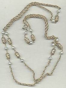Necklace/Designer Sarah Coventry Faux/Simulated Pearl& GT Fillagree Beads
