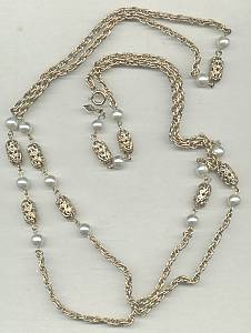 Necklace/Designer Sarah Coventry Faux/Simulated Pearl& GT Fillagree Beads