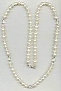 Necklace/1980's Faux/Simulated White Pearls W/Clear Crysral Accent Beads