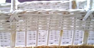 Purse/Straw White W/Plastic Flower Decorative Panel/Beach Bag Stlye