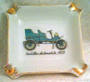 Smoking Item(s)/Ceramic AshtraySmall Square/Royal Crownark/Transfer Deco Of 1903 Cadillac Auto
