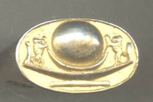 Ring/Man's/Goldtone/Egyptian Motif/Bronze?