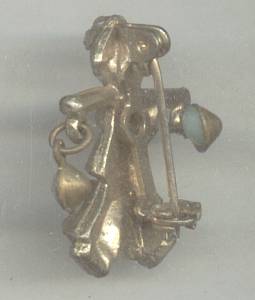 Brooch/Pin/Small Chinse Water Boy Figural
