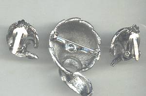 Set(s)/Designer 1970's J.J. Brushed ST Brooch&Ear Clips