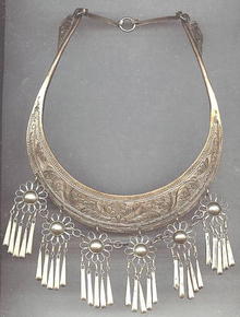 Necklace/Neck Cuff or Plate/Floral Dangles/Middle Eastern