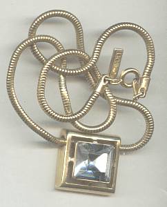 Necklace/Designer AVON GT Snake Chain W/LG SQ Glass Stone