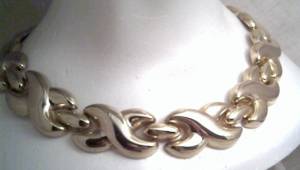 Necklace/Goldtone Fat Link-Puffy