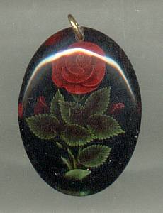 Set(s)/Pendent(no chain)&Ear Screws/Clear Lucite With Imbeded Red Roses&Leaves