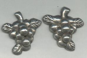 Earrings/Screwbacks/Mexican Silver/Grape Clusters