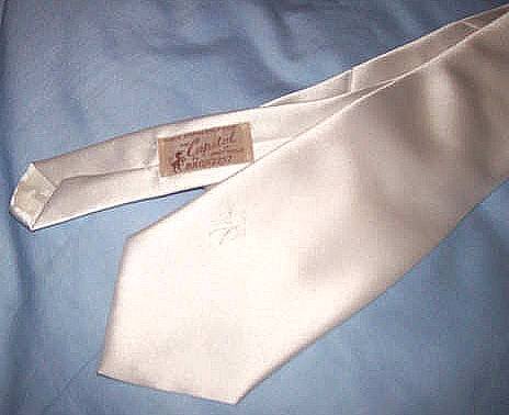Men's Tie Rack & Vintage Capital Tie by Bronzini