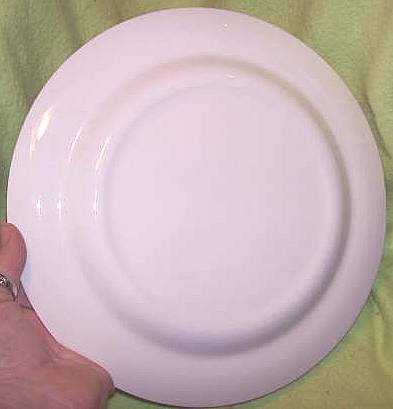 Porcelain/Ceramic 1960 Calender Plate