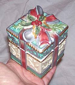 Christmas/Fitz&Floyd Porcilain Gift (Trinket)Box